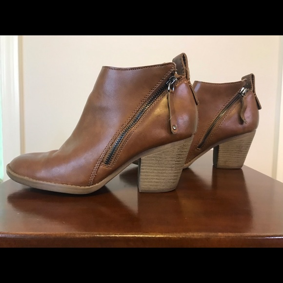 Brown Faux Leather Ankle Boots with Side Zip - Picture 5 of 5